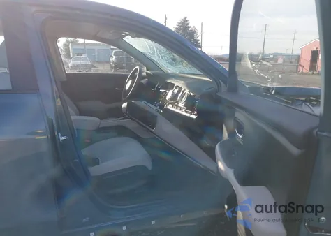 2025 Honda Hr-V Awd Lx z USA, uszkodzony, nr VIN 3CZRZ2H37SM774604